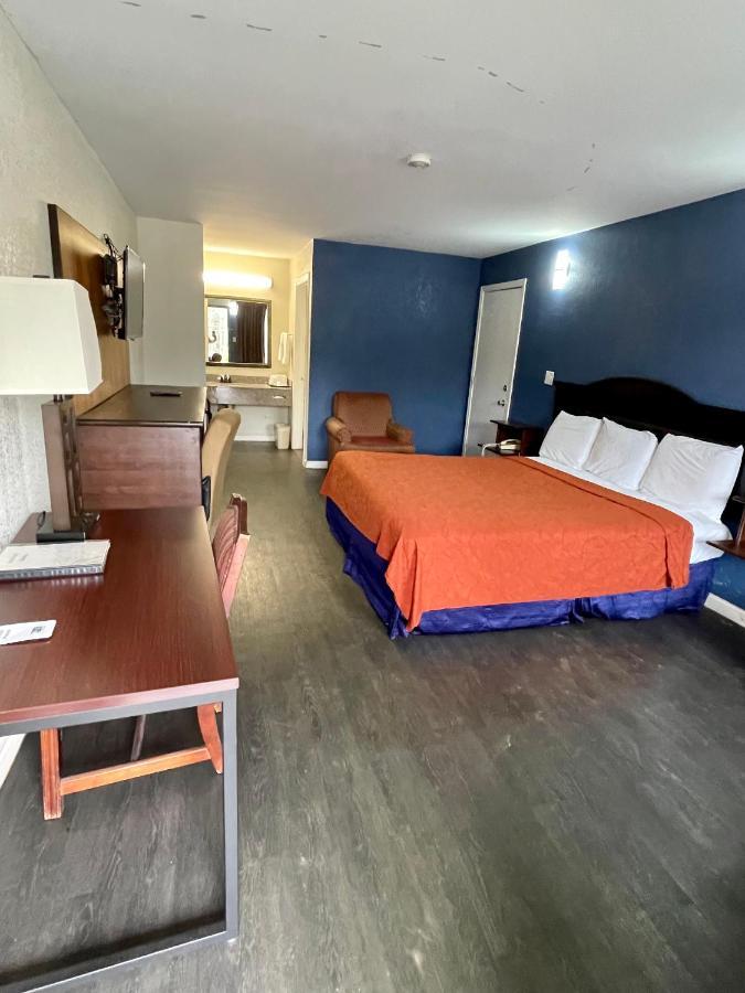 Key West Inn - Roanoke Extérieur photo