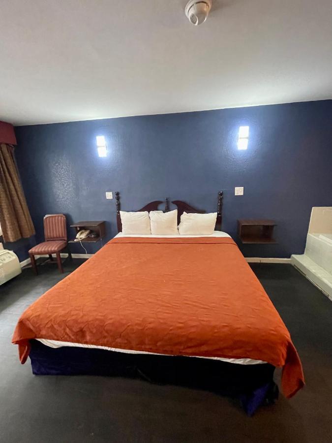 Key West Inn - Roanoke Extérieur photo