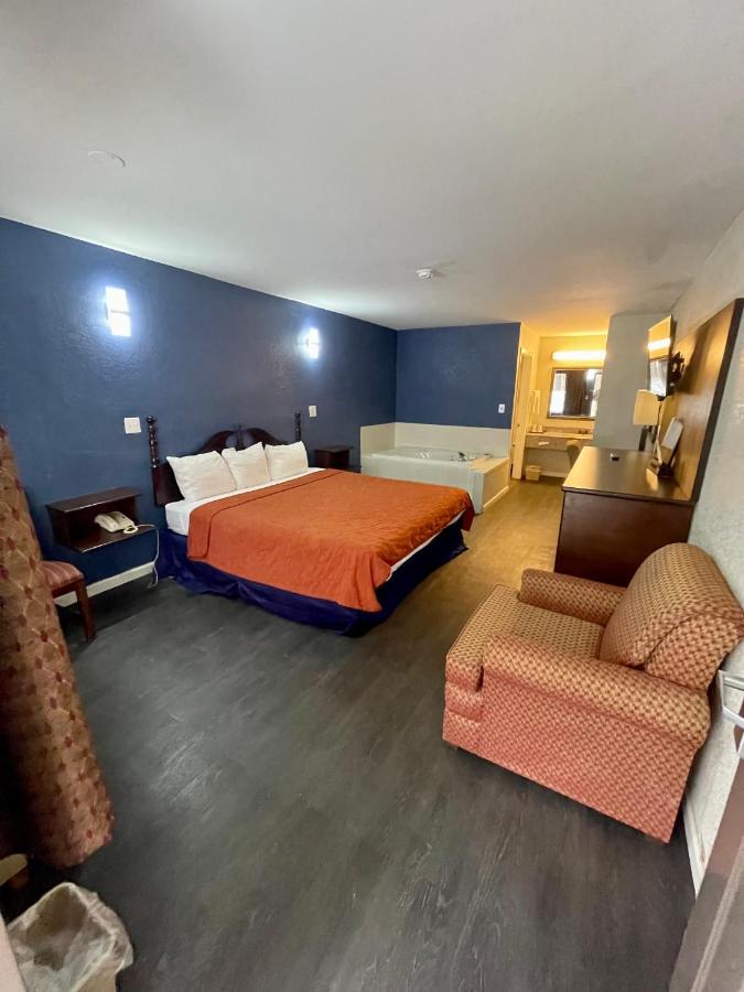 Key West Inn - Roanoke Extérieur photo
