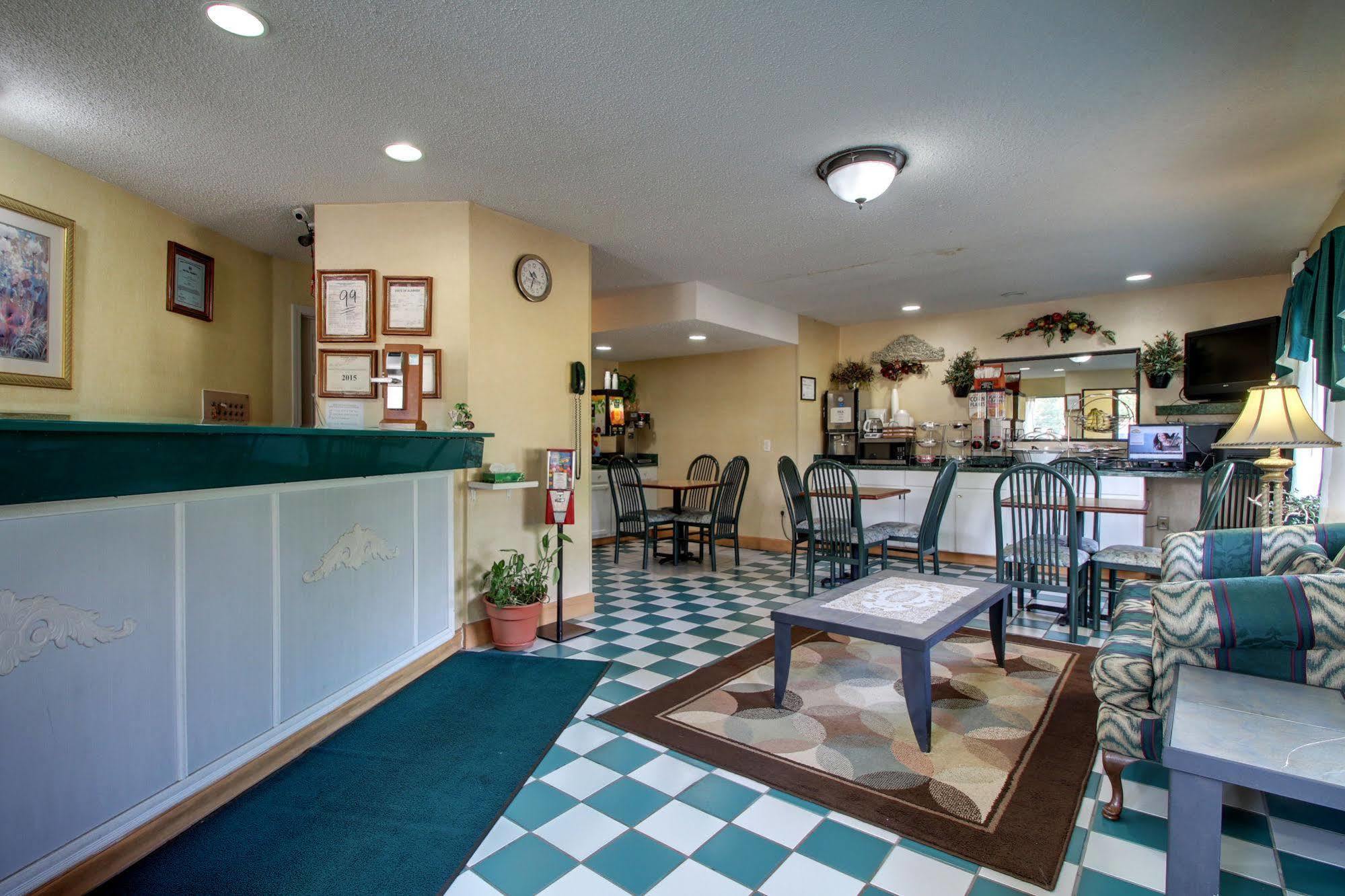 Key West Inn - Roanoke Extérieur photo